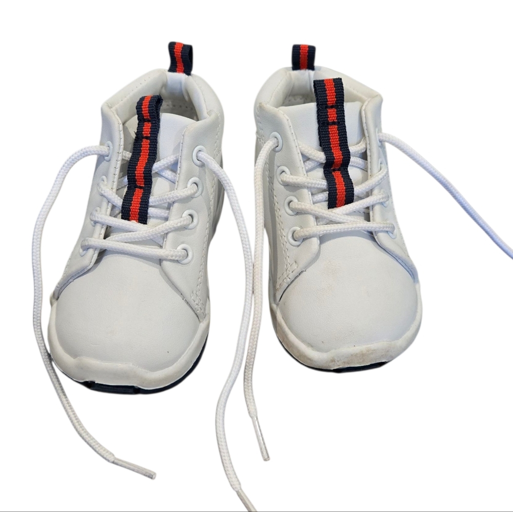 Trimfoot White Rubber Sole Lace Up Baby Shoes Size 3